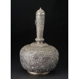 Arte Indiana A silver embossed bottle (surahi) India, 19th century .