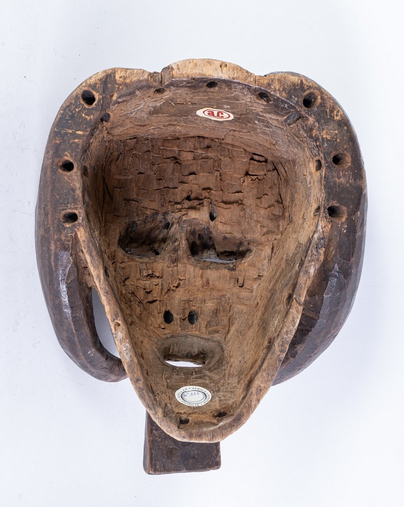 Arte africana Mask with horns, LubaD.R. Congo. - Image 4 of 4