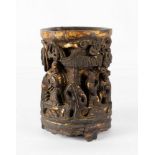 Arte Cinese A large wooden lacquered bitong brush pot carved with characters China, Qing dynasty, 1
