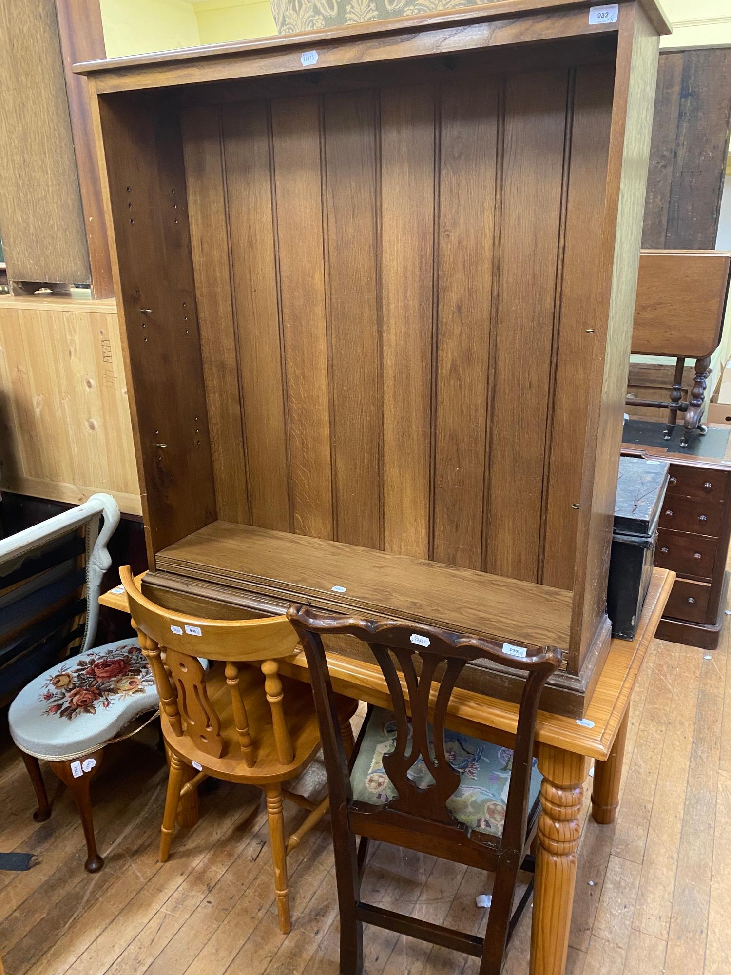 A pine kitchen table and three chairs, an oak bookcase, 107 cm wide, two chairs and a stool (6)