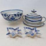 A 19th century blue and white tureen and stand, 24 cm wide, a Chinese blue and white bowl, 20 cm