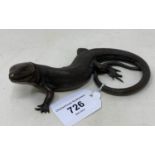 An early 20th century bronze lizard, 15 cm wide