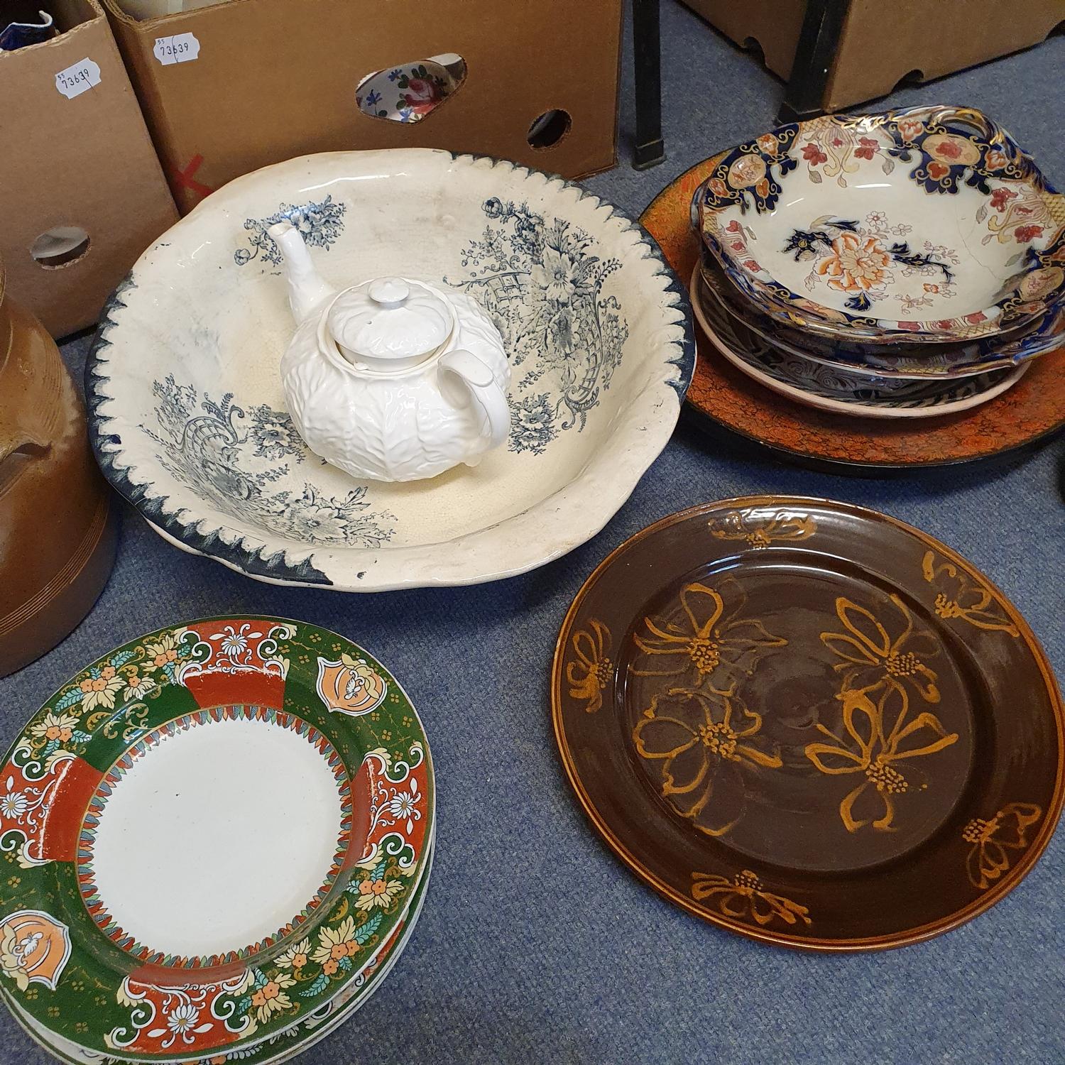 A Royal Crown Derby part tea service, and other assorted ceramics (2 boxes) - Image 11 of 14