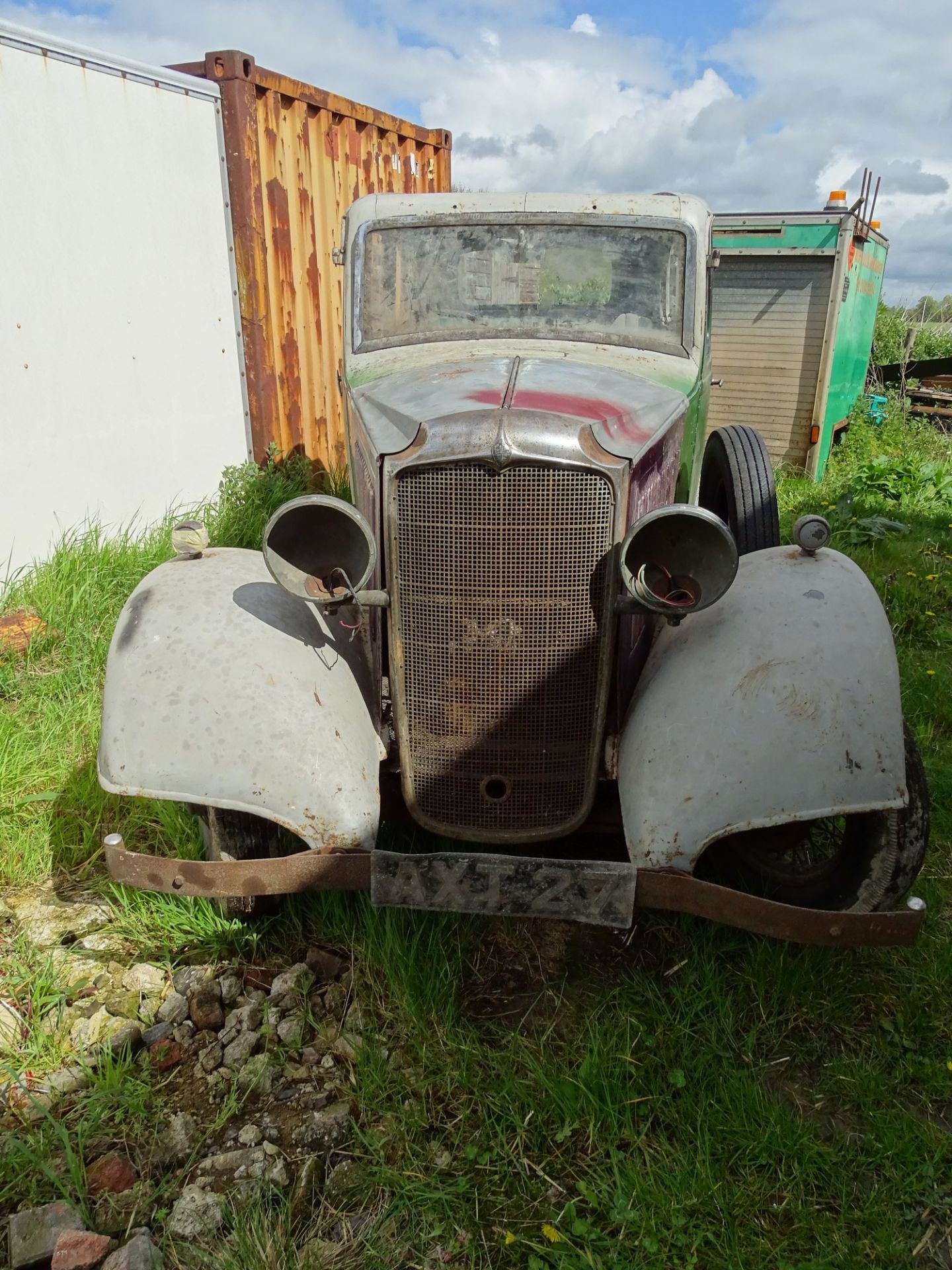 1934 Vauxhall 12/6 Registration number AXT 27 Being sold without reserve A project needing full - Image 3 of 3