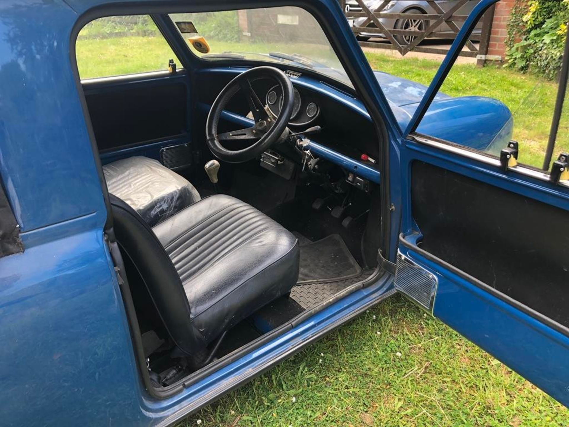 A 1972 Mini Pick-Up Registration number NPH 953L Chassis number AXAU1-781866A Blue with a black - Image 21 of 77