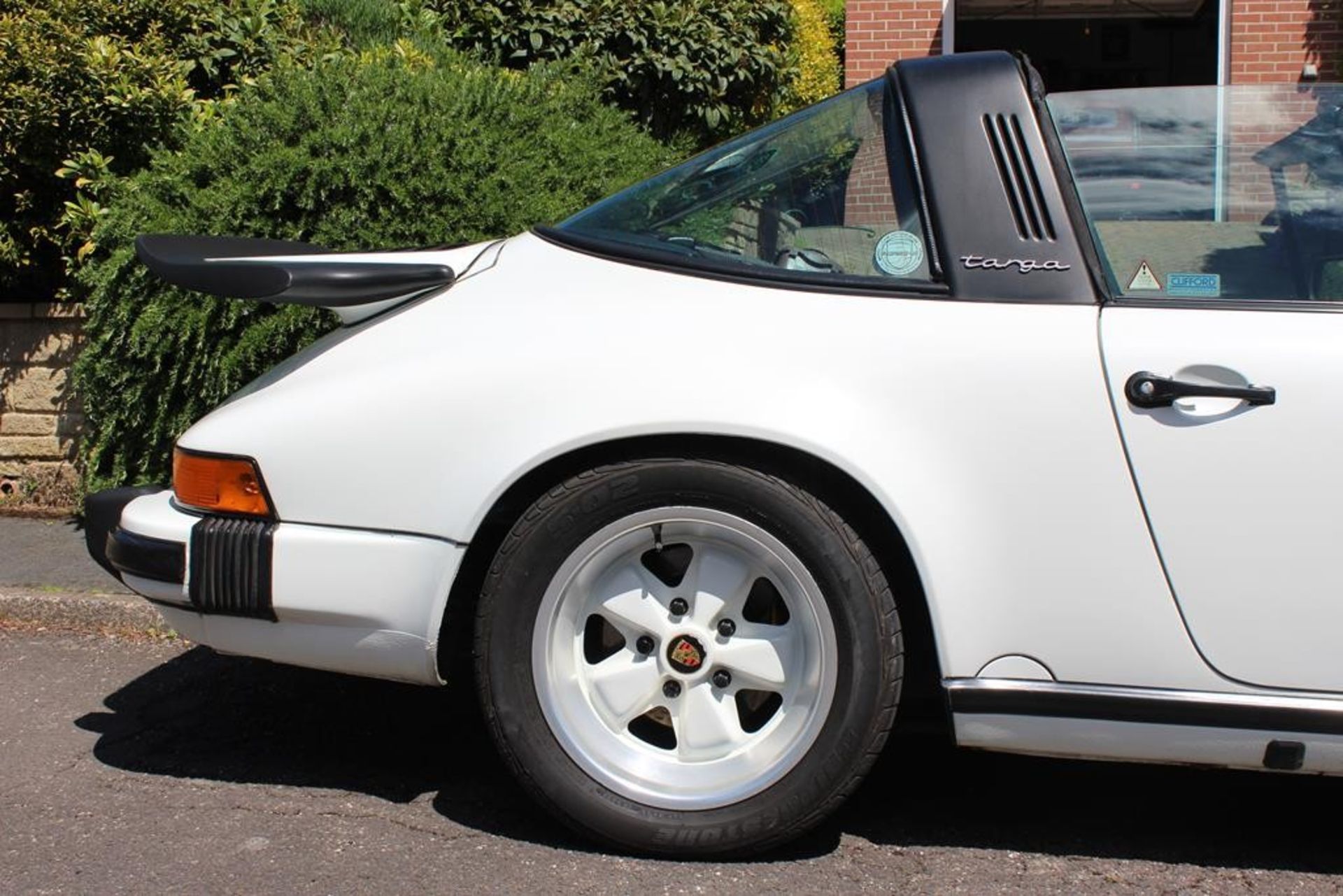 1989 Porsche 911 Sport Targa Registration number G743 GJT Chassis number WPOZZZ91ZKS141030 Grand - Image 12 of 81