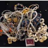 Assorted costume and other jewellery