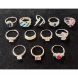 Assorted silver and other costume jewellery