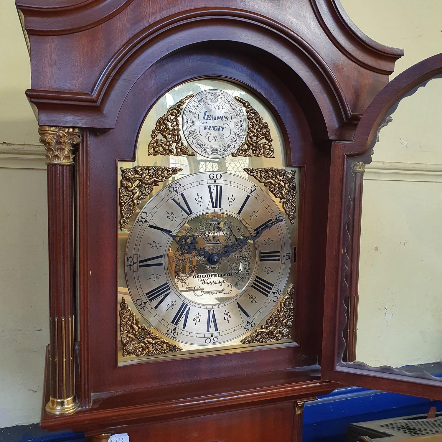 A modern longcase clock, brass dial, signed Gooddfellow Wadebridge, in mahogany case, 207 cm - Bild 2 aus 4