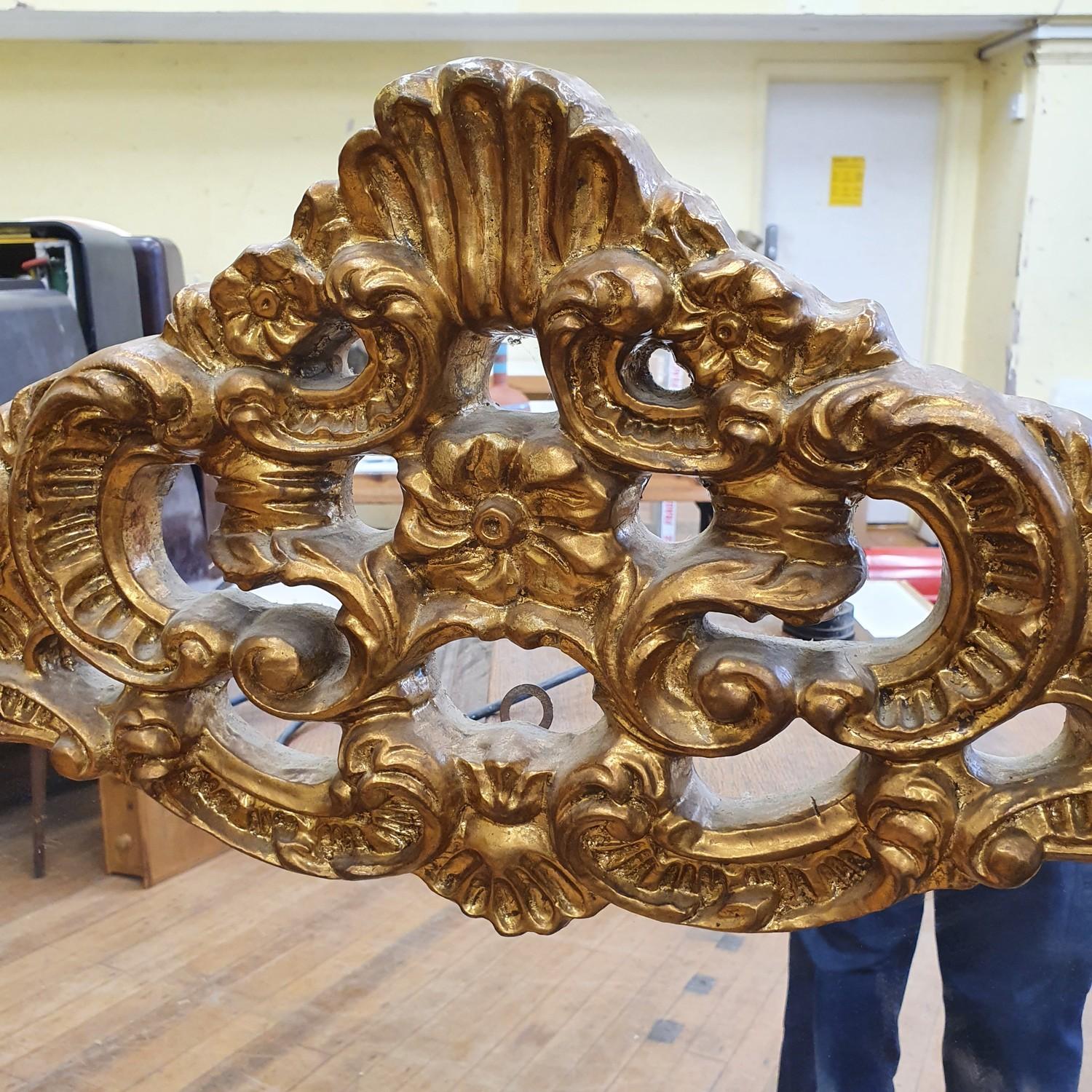 A rococo style gilt gesso wall mirror, 130 x 103 cm - Image 2 of 3