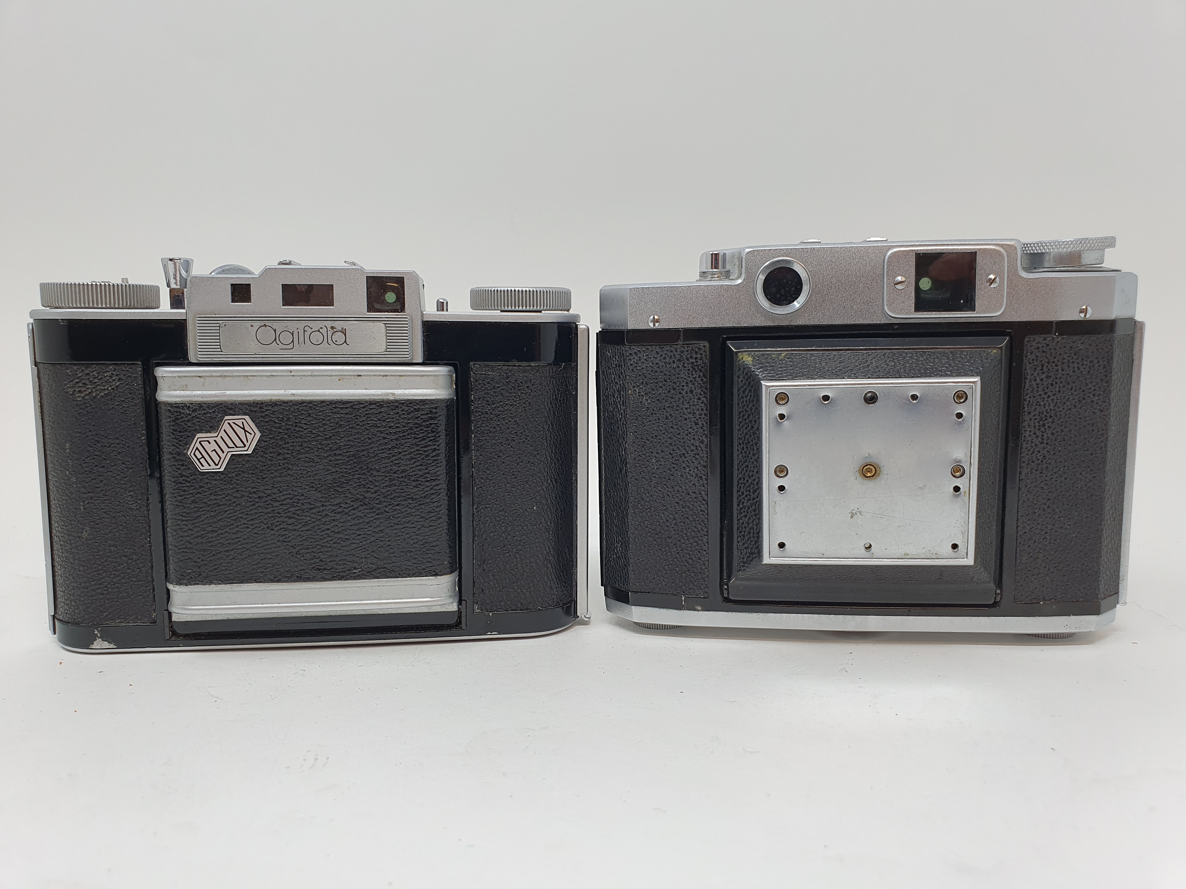 A Mamiya-6 folding camera, with leather outer case, and an Agiwx Agifold folding camera, with - Image 5 of 6