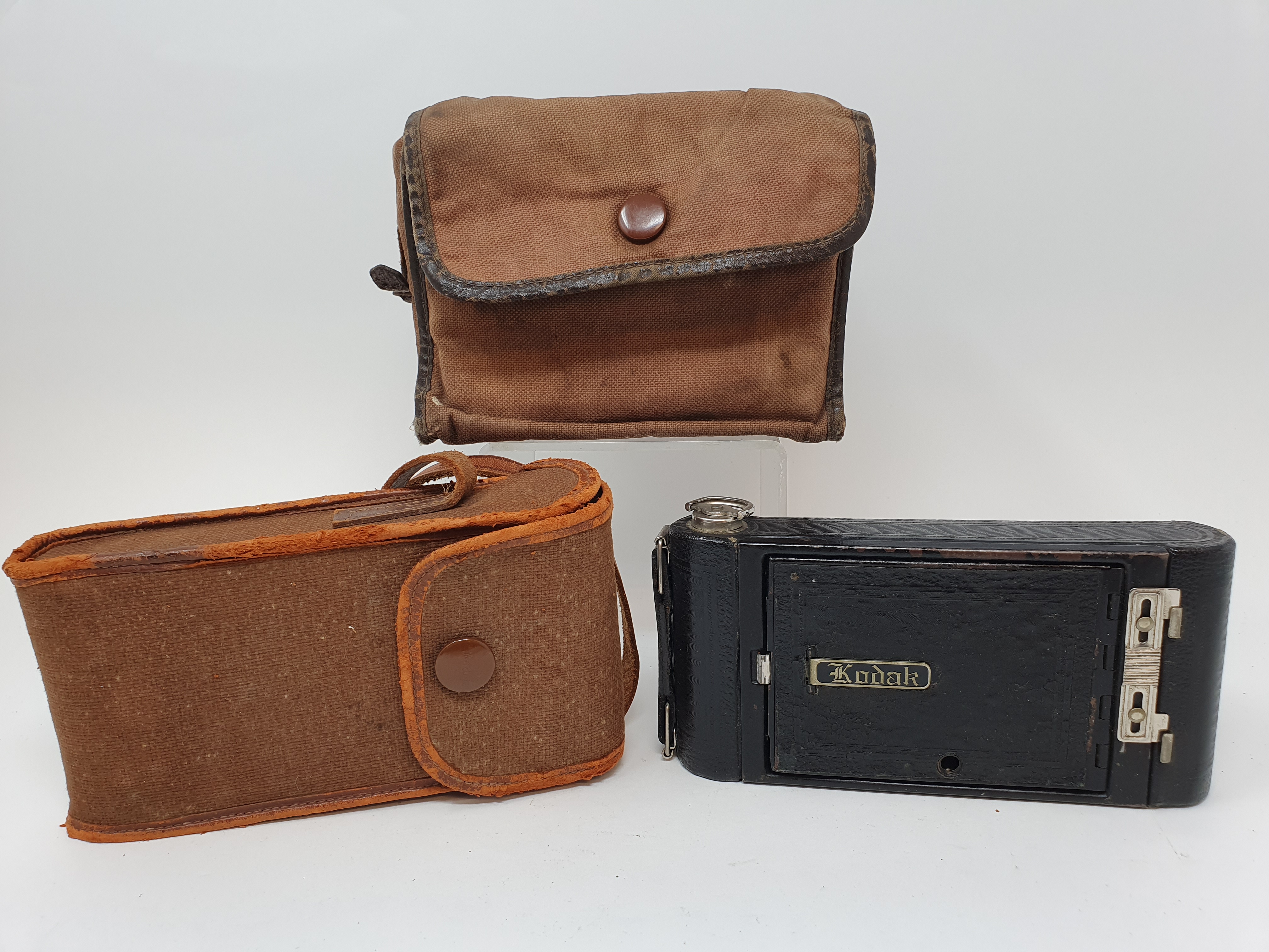 A Kodak Autographic Brownie folding camera, with canvas case, a Kodak No. 1 folding camera, and an - Image 6 of 6