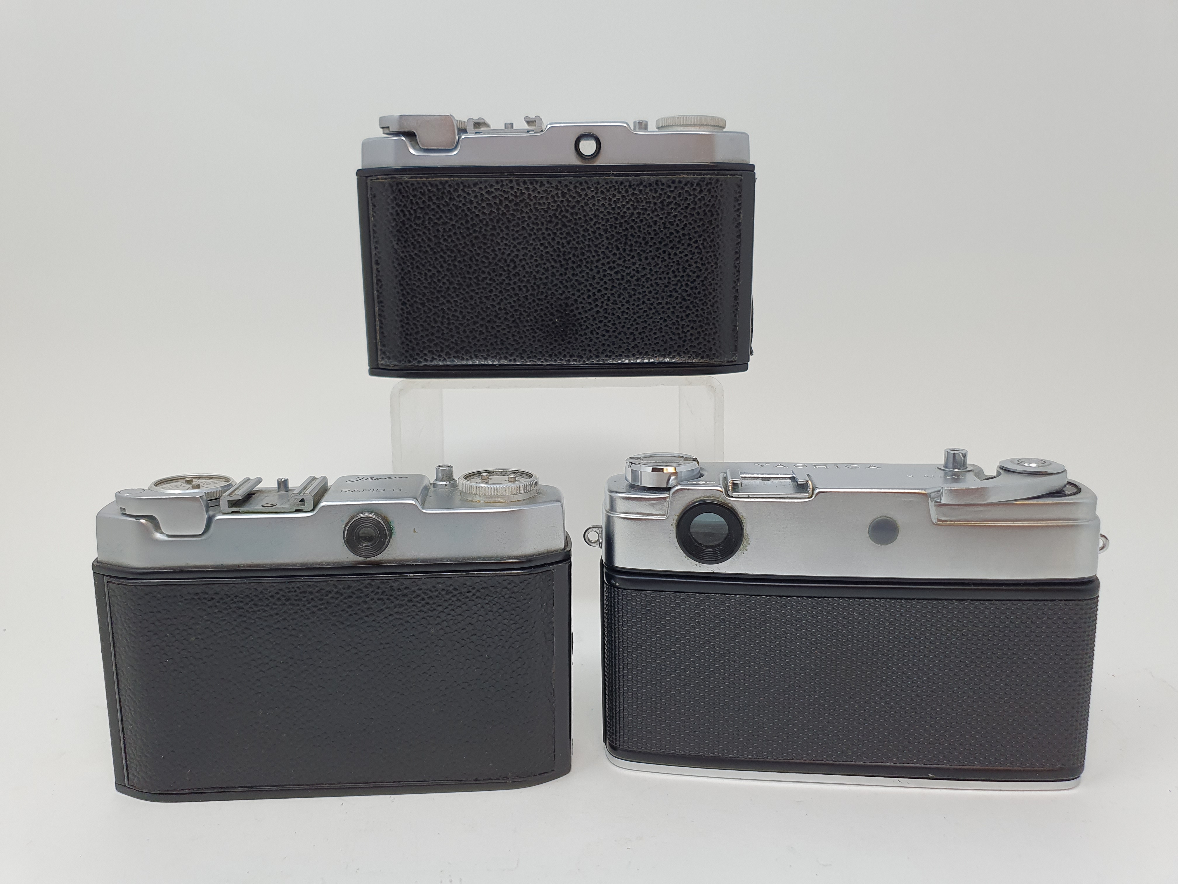 A Yashica camera, an Iloca Rapid-B camera and an Iloca Rapid camera, in outer leather case - Image 4 of 5