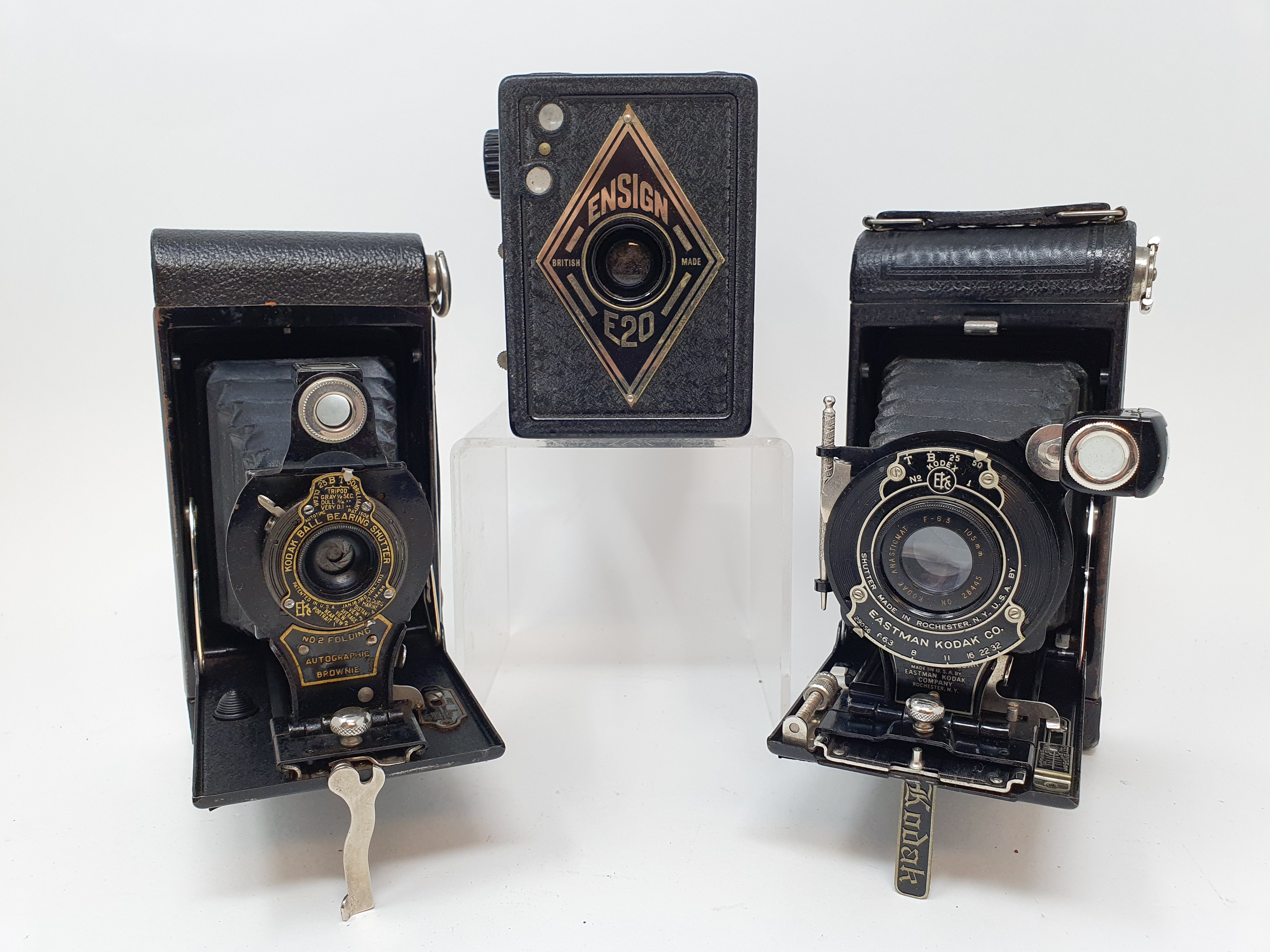 A Kodak Autographic Brownie folding camera, with canvas case, a Kodak No. 1 folding camera, and an