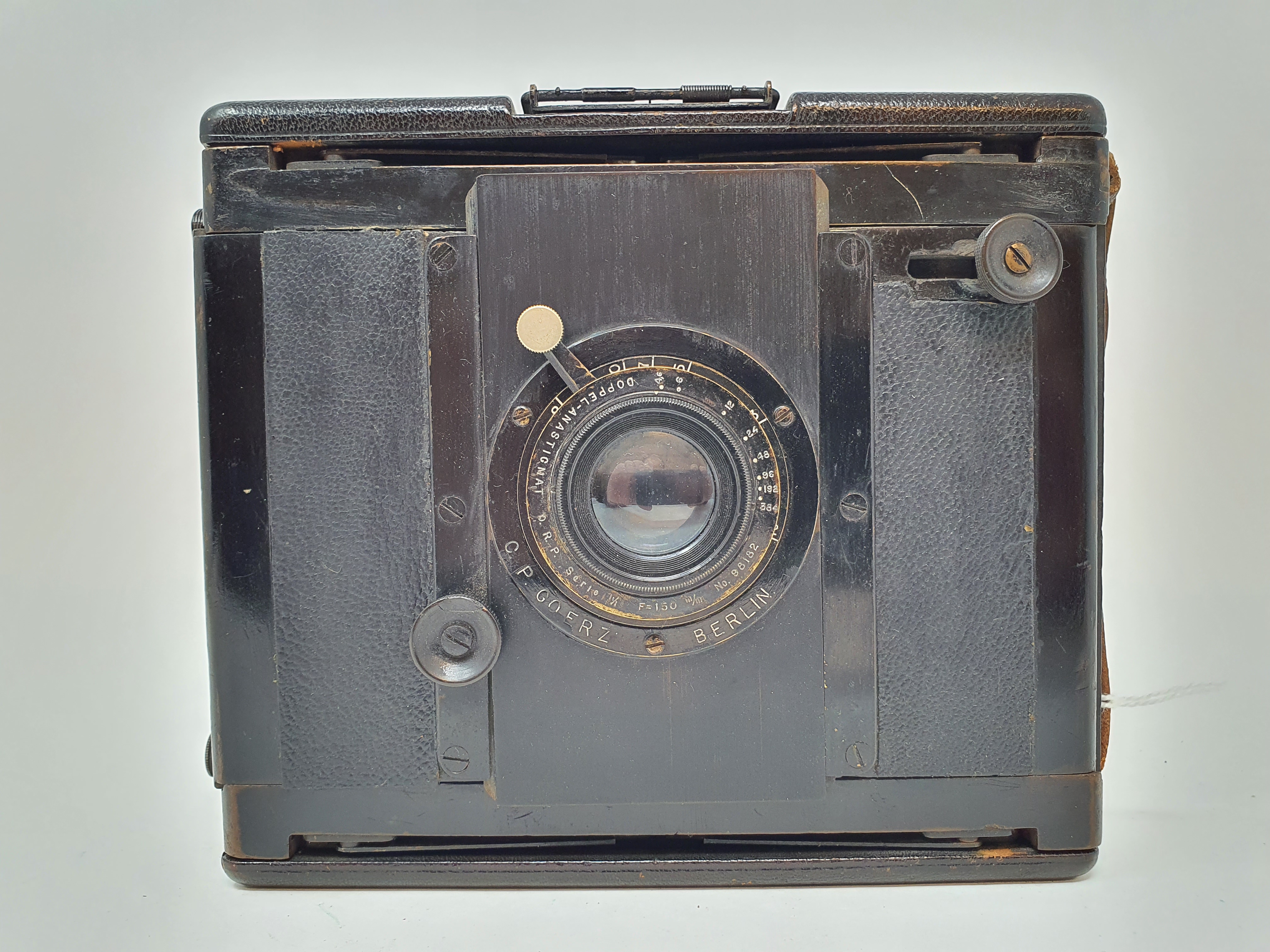 A C. P. Goerz folding camera Provenance: Part of a vast single owner collection of cameras, lenses
