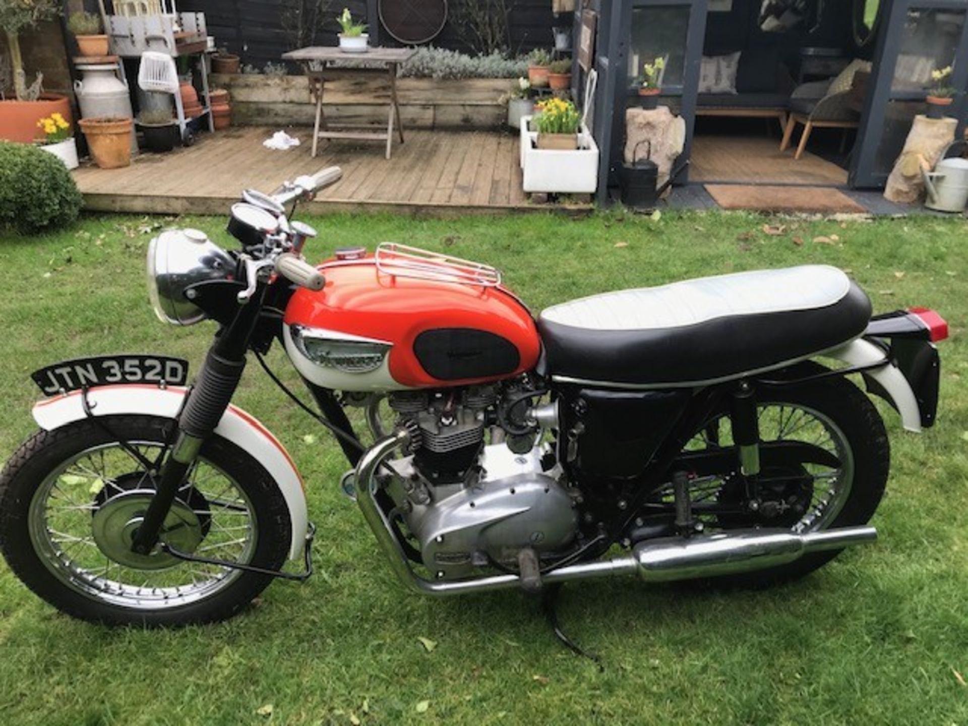 1966 Triumph T120 Bonneville Registration number JTN 352D Frame number TI20DU2801 Engine number - Image 2 of 17