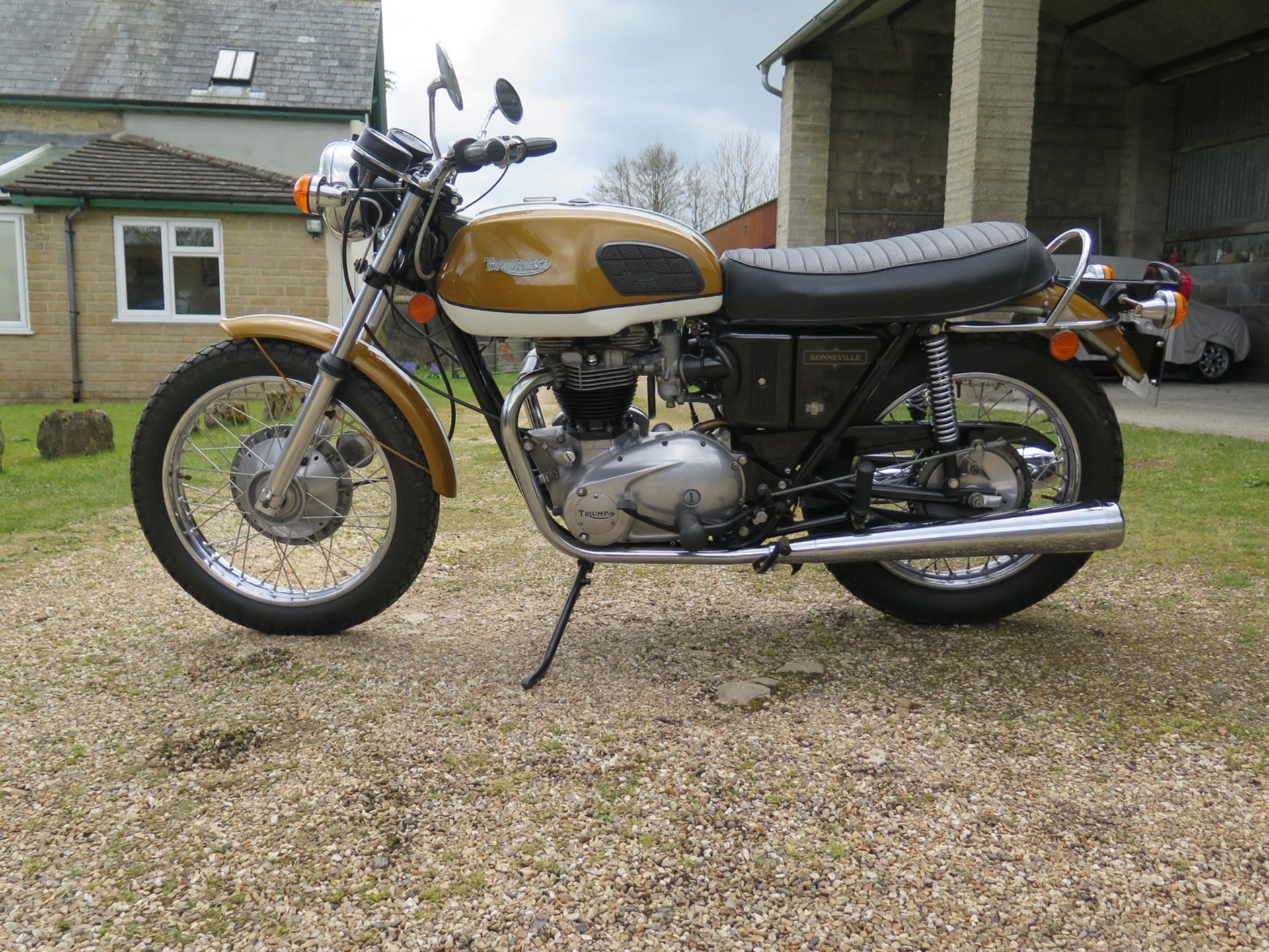 1972 Triumph T120 Bonneville Registration number VRE 48L Frame number EG 56411 Engine number EG - Image 2 of 9