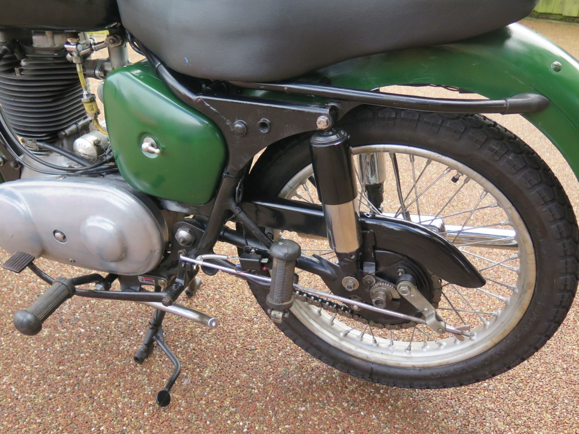 1959 Royal Enfield Clipper 350 Registration number USK 268 Frame number 43002 Engine number E 969 - Image 5 of 10