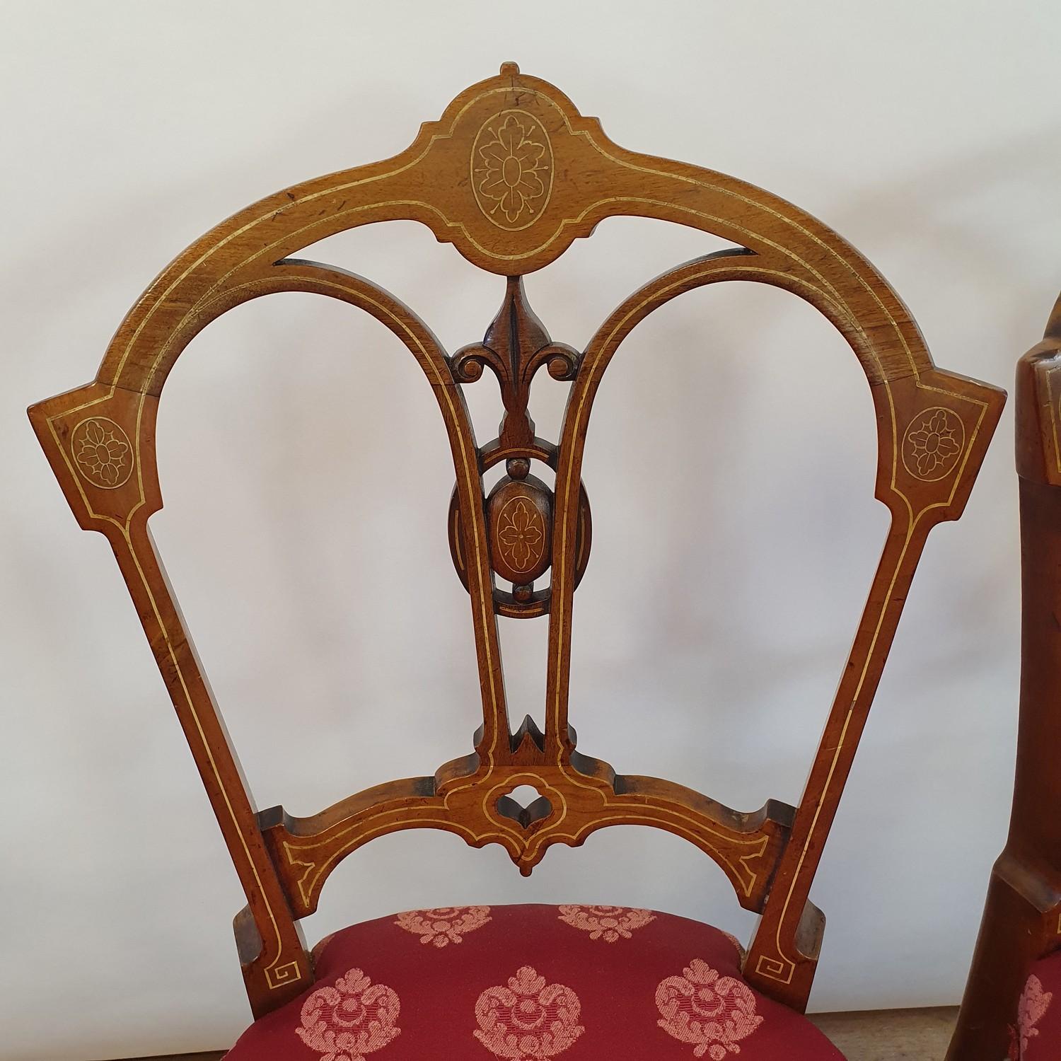 A set of four 19th century walnut chairs, with pierced splat backs to padded seats on turned legs ( - Image 2 of 7