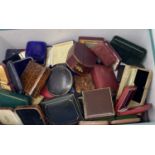 Assorted jewellery boxes, including boxes for brooches and bangles (qty)
