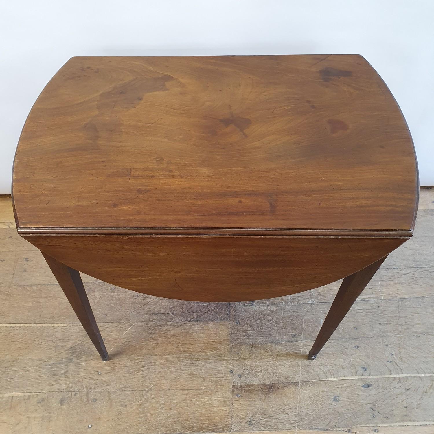 A 19th century mahogany Pembroke table, 80 cm wide Top with three splits, variation of colour, the - Image 2 of 5