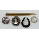 A propelling pencil, and a small group of jewellery (5)