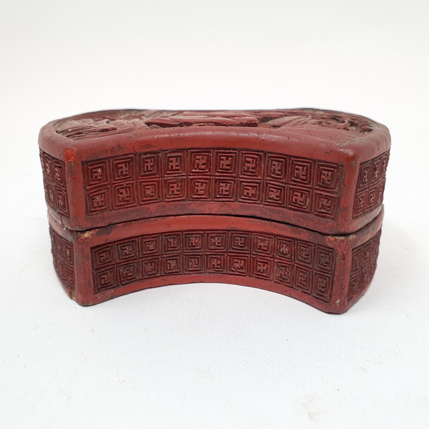 A Chinese cinnabar lacquered box, of shaped form, decorated two figures, 11 cm wide - Image 5 of 10