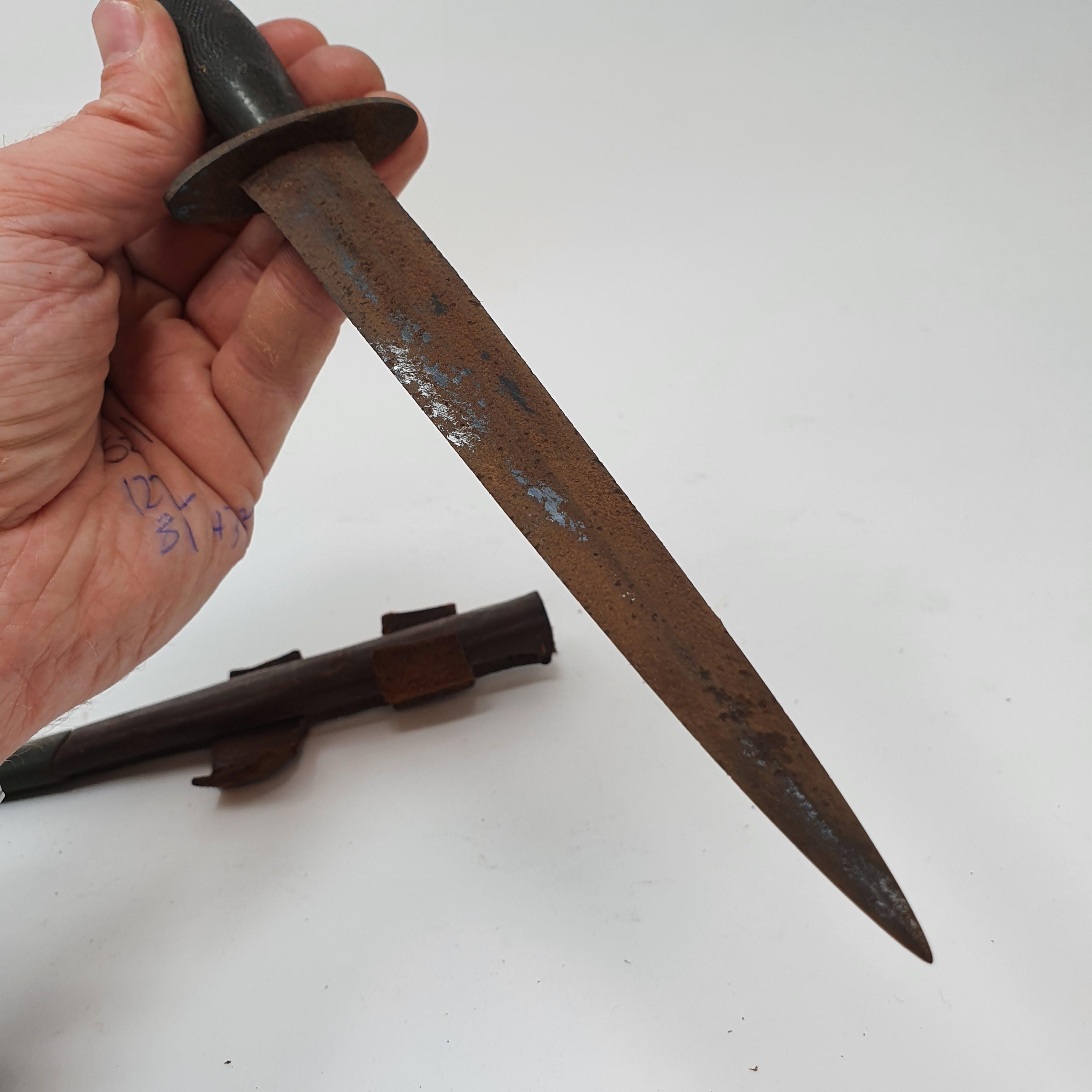 A Fairbairn & Sykes style Commando fighting knife, with a scabbard Provenance: belonged to the - Image 9 of 9