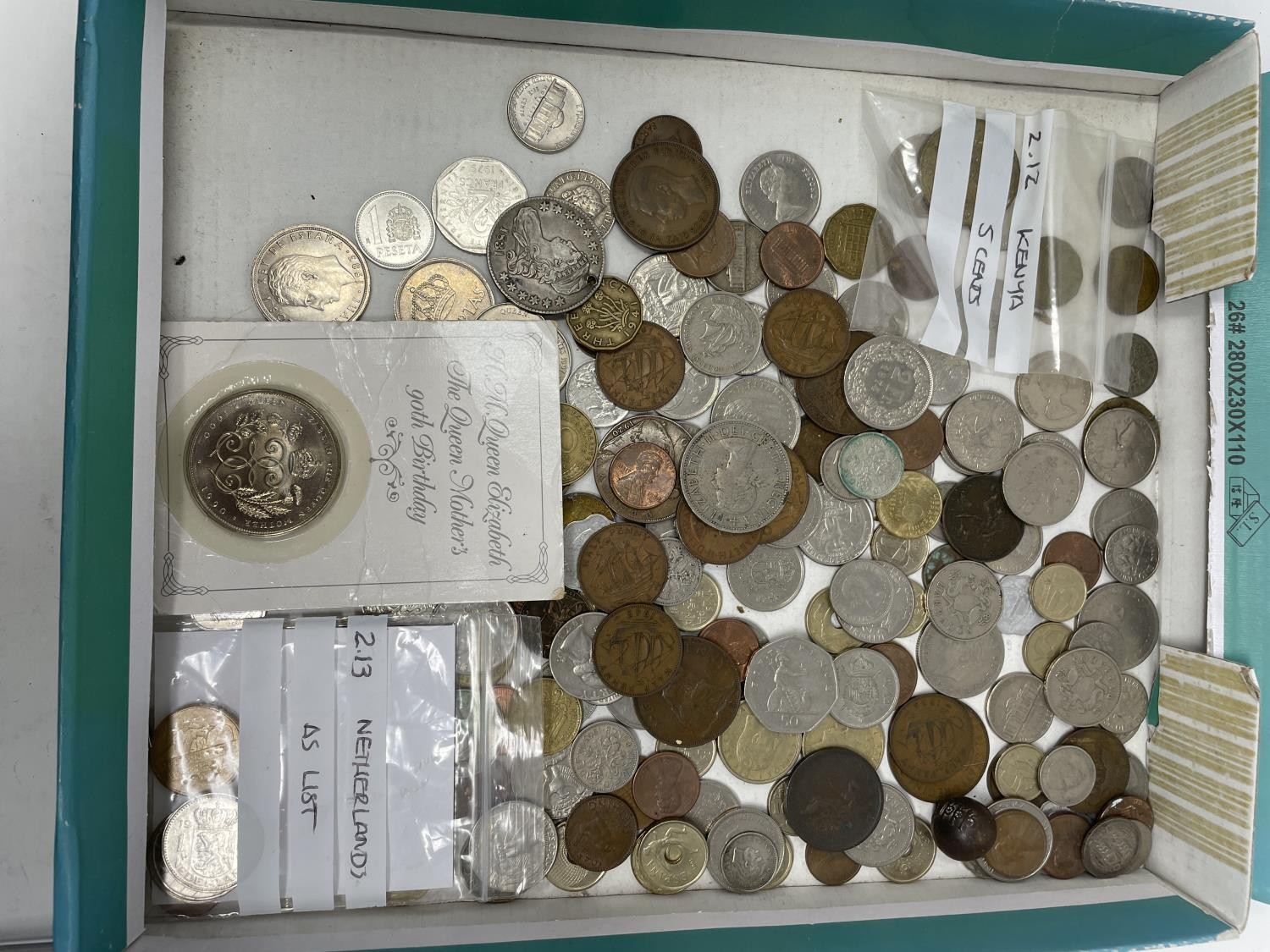 Assorted world coins and a group of banknotes (qty) - Image 3 of 3