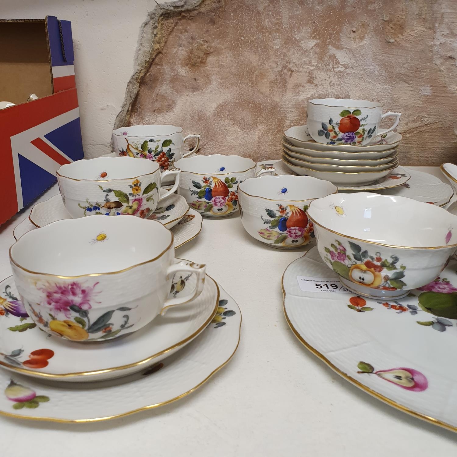 An Herend part tea service, comprising two plates, four side plates, seven cups and saucers, cream - Image 3 of 4
