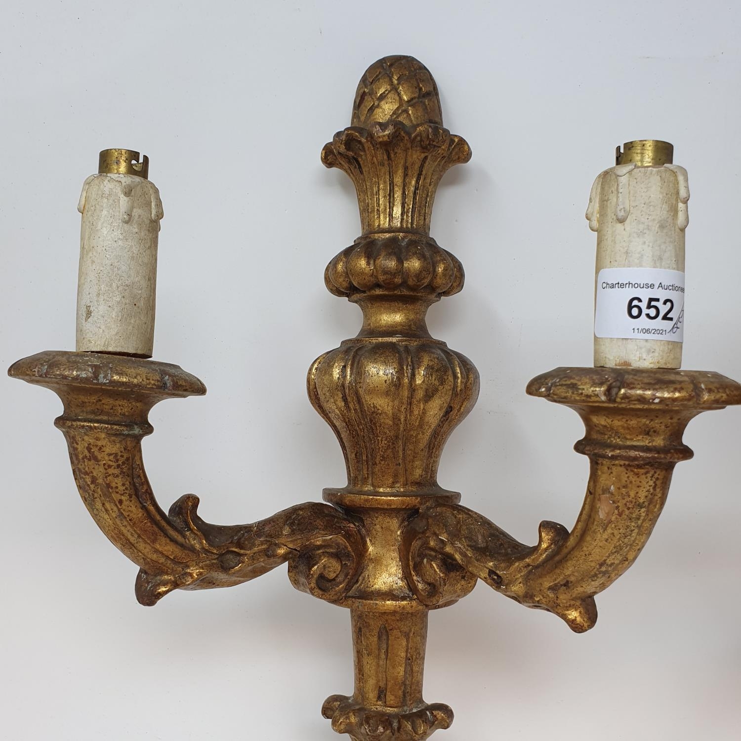 A pair of giltwood wall lights, and two chandeliers with cut glass drops (box) The giltwood wall - Image 2 of 6