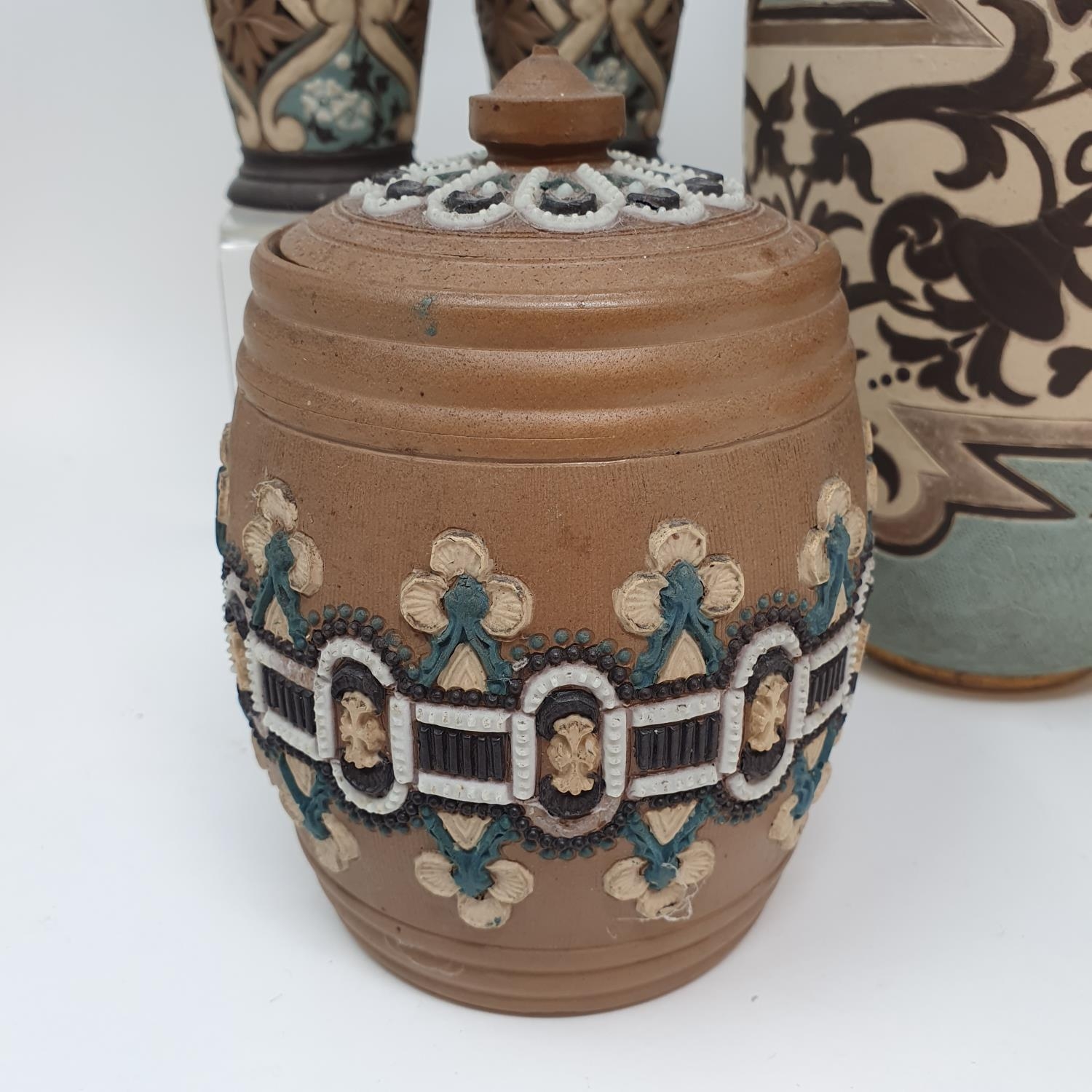 A Doulton Lambeth vase, 27 cm high, a tobacco jar, 15 cm high and three other item (5) - Image 5 of 8