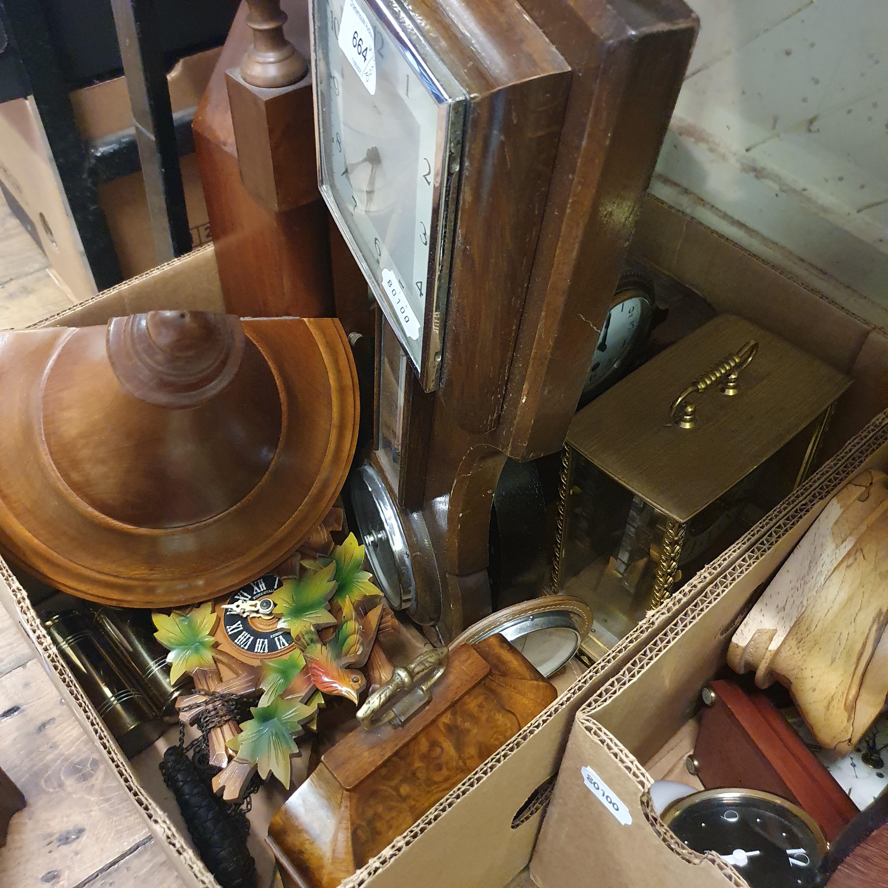 A wall clock, in an oak case and various other clocks (4 boxes) Mostly battery powered - Image 18 of 18