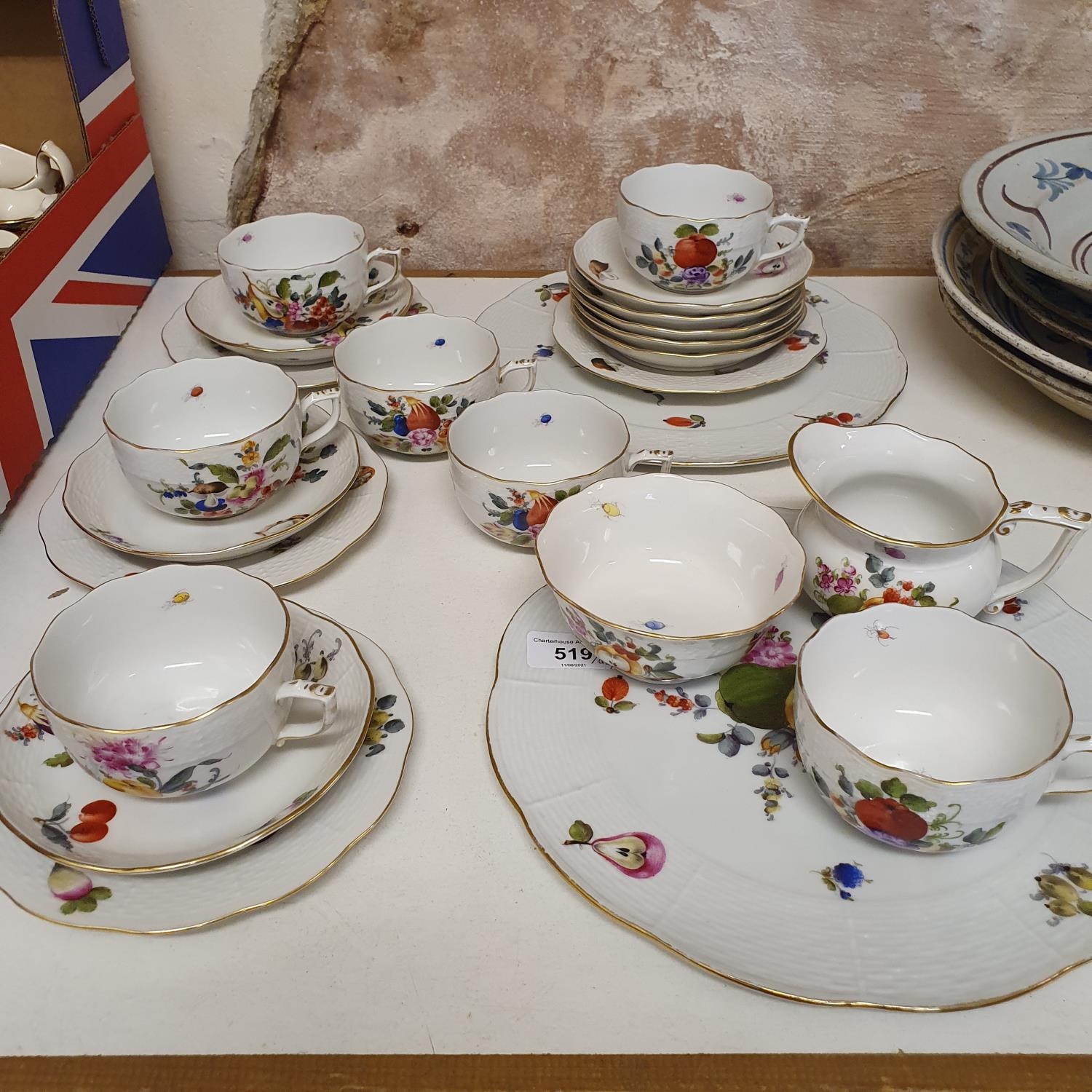 An Herend part tea service, comprising two plates, four side plates, seven cups and saucers, cream - Image 2 of 4