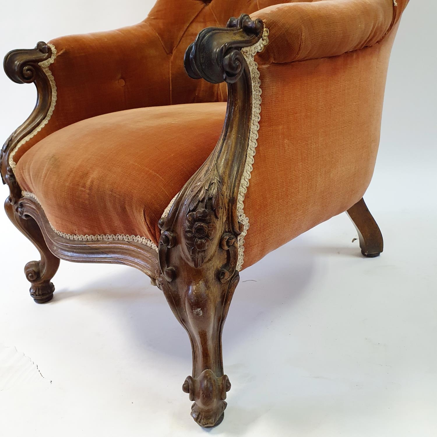 A 19th century mahogany button back armchair - Bild 2 aus 3