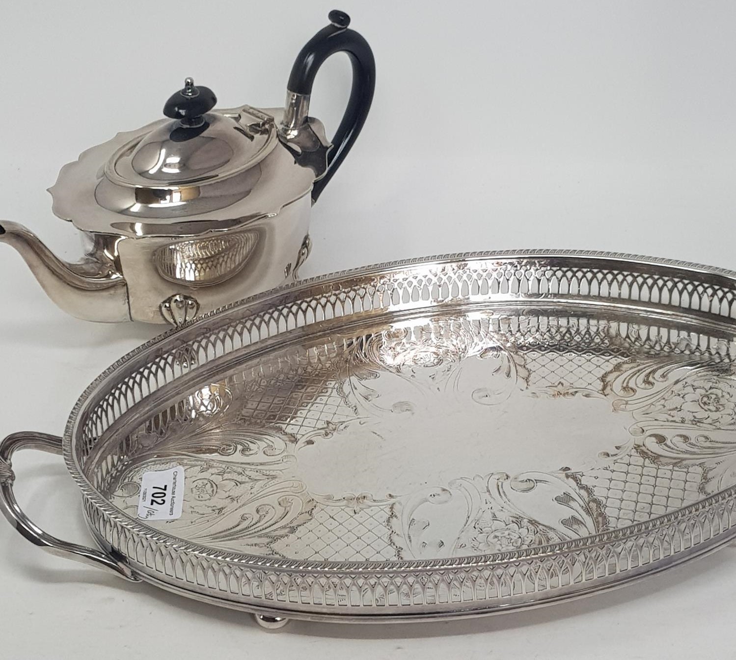 A silver plated oval tray, other silver plate and items (qty) - Image 2 of 3