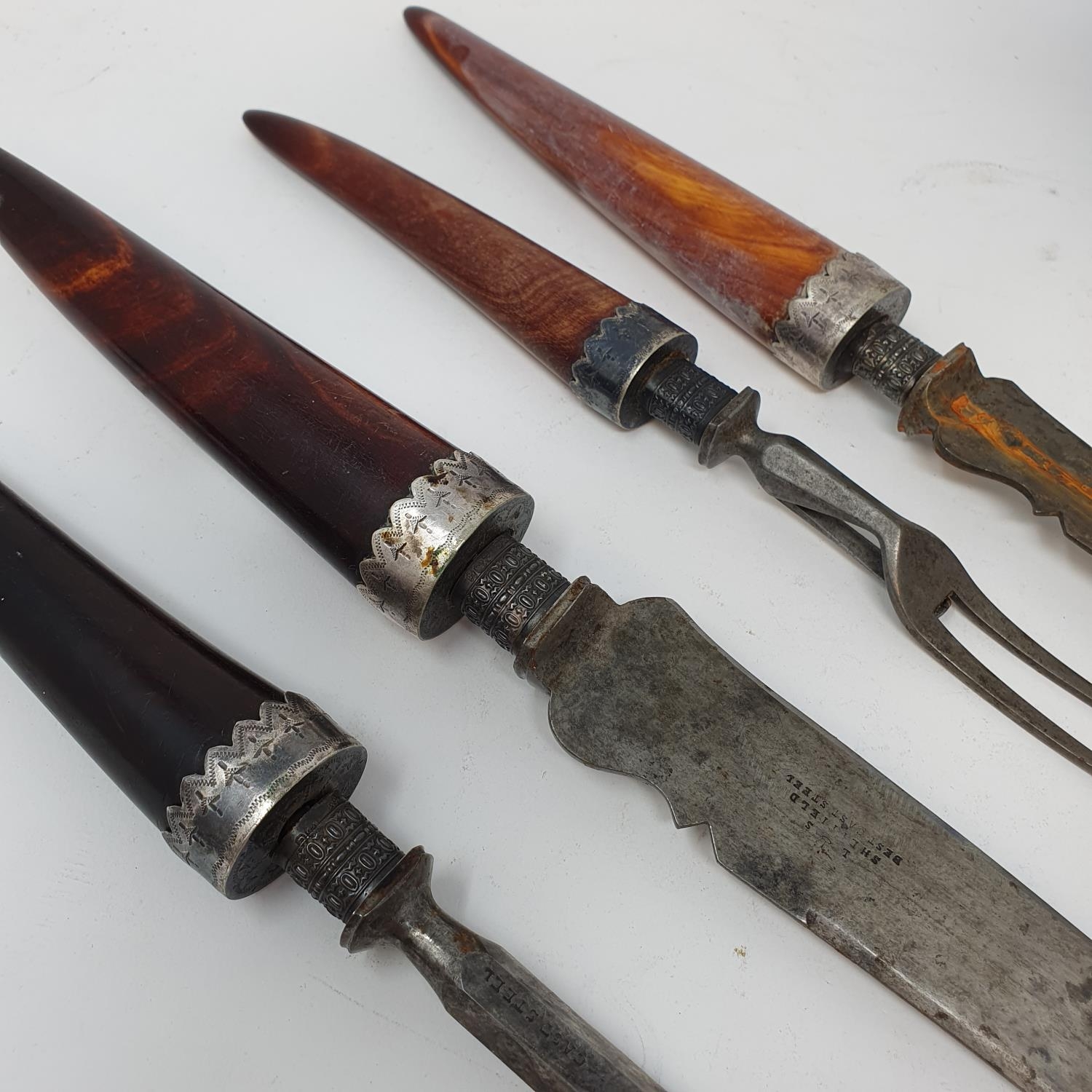 A horn handled carving set, and various silver plate (box) - Image 4 of 7