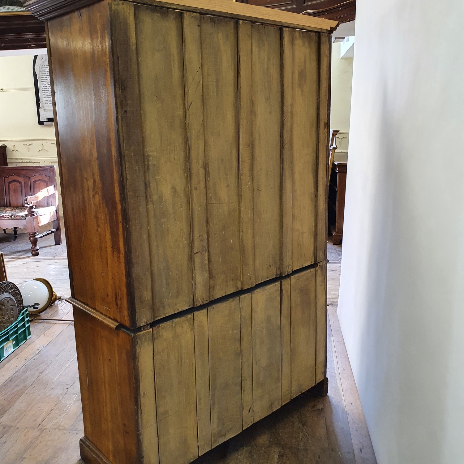 An early 20th century walnut linen press, with two doors, to reveal slides, on a base with two - Image 7 of 7