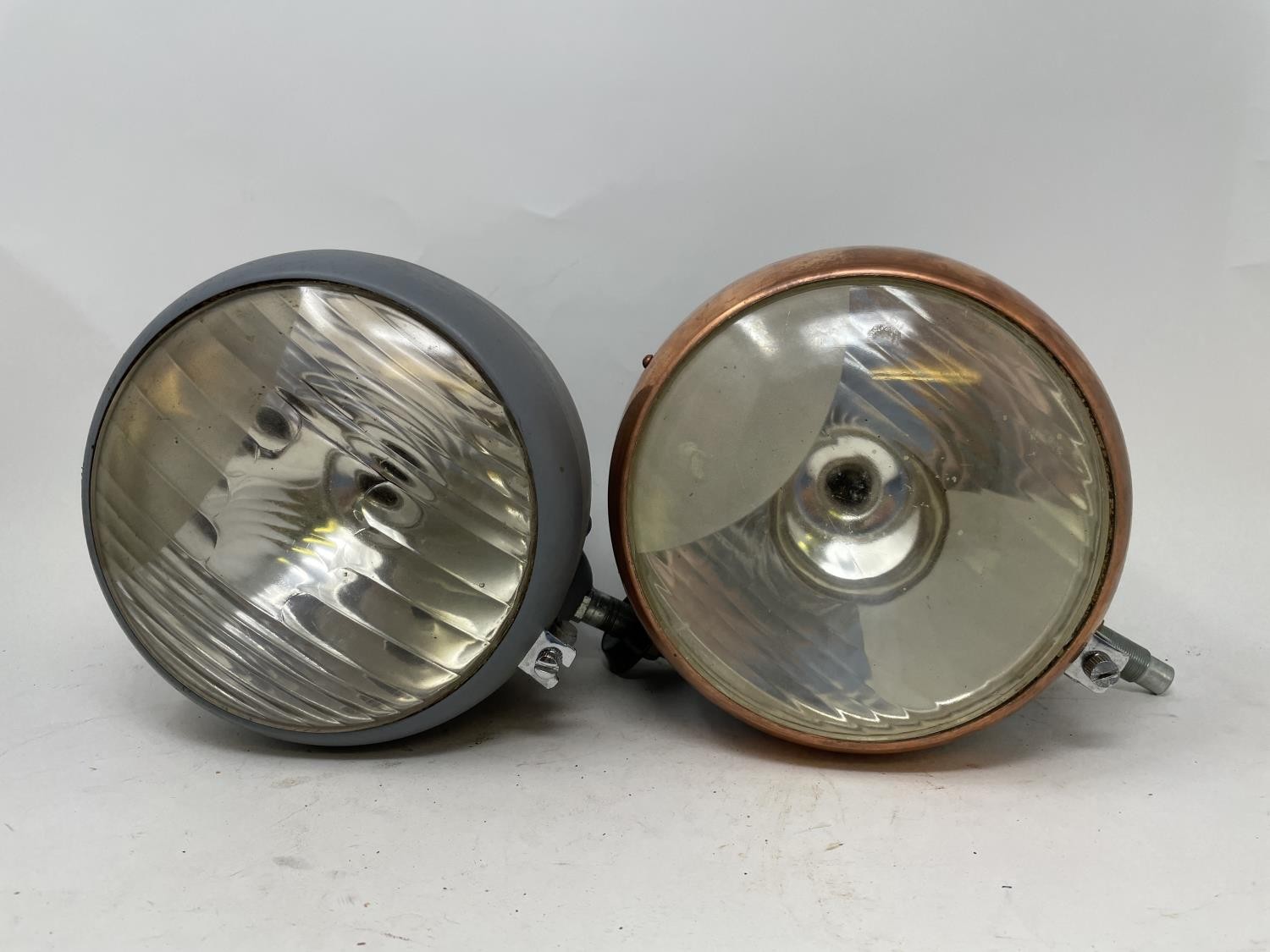 Four headlamps, understood to be from a pre-war Ford, and four other headlamps (2 boxes) - Image 3 of 20