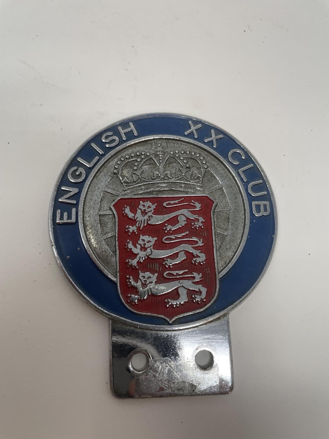 A RAC Associate car badge, another similar, two AA badges and an English XX Club badge (5) - Image 2 of 13