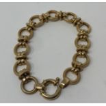 A 9ct gold ring link bracelet, 18.6g 20 cm long Overall condition good no major faults found,