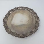 A Victorian silver salver, London 1894, 17.2 ozt, 26 cm diameter