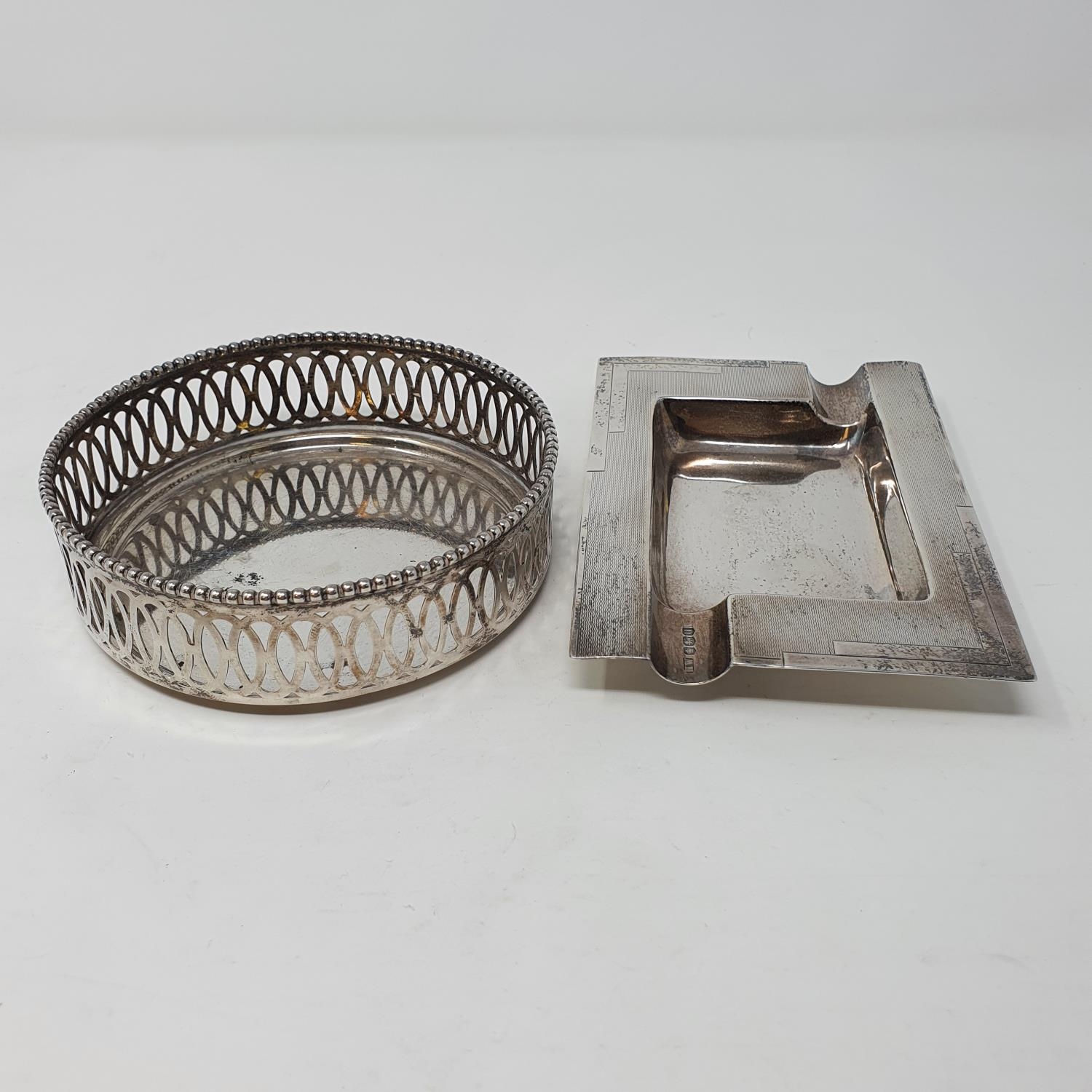 A silver ashtray, Sheffield, 1937 and a Continental silver coloured metal bottle coaster (2) 7tozs - Image 2 of 4