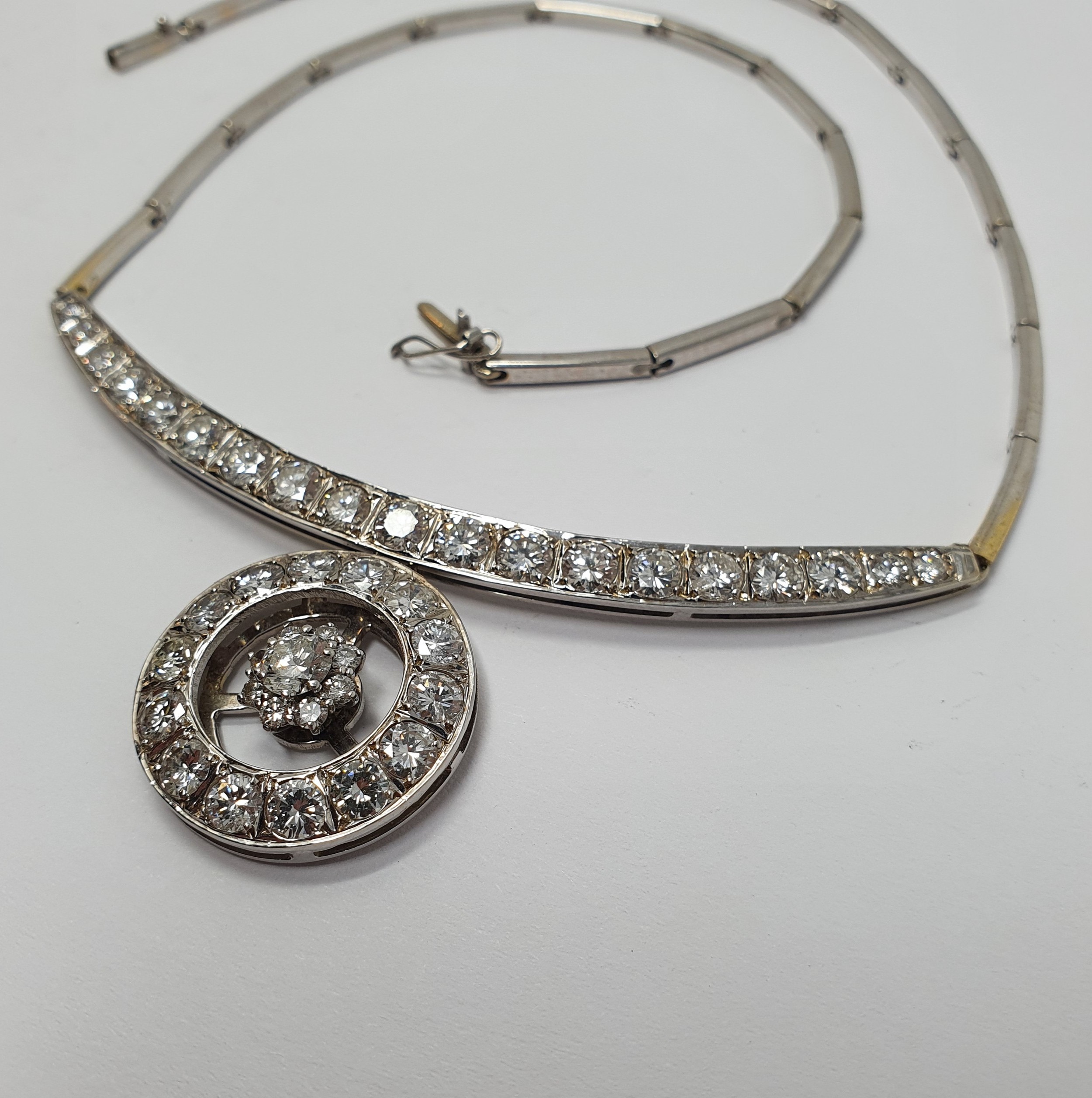 A substantial 18ct white gold and diamond necklace, with a diamond drop Total weight 10ct approx. - Image 2 of 4