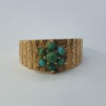 A 9ct gold and turquoise ring, ring size S, 4.4g