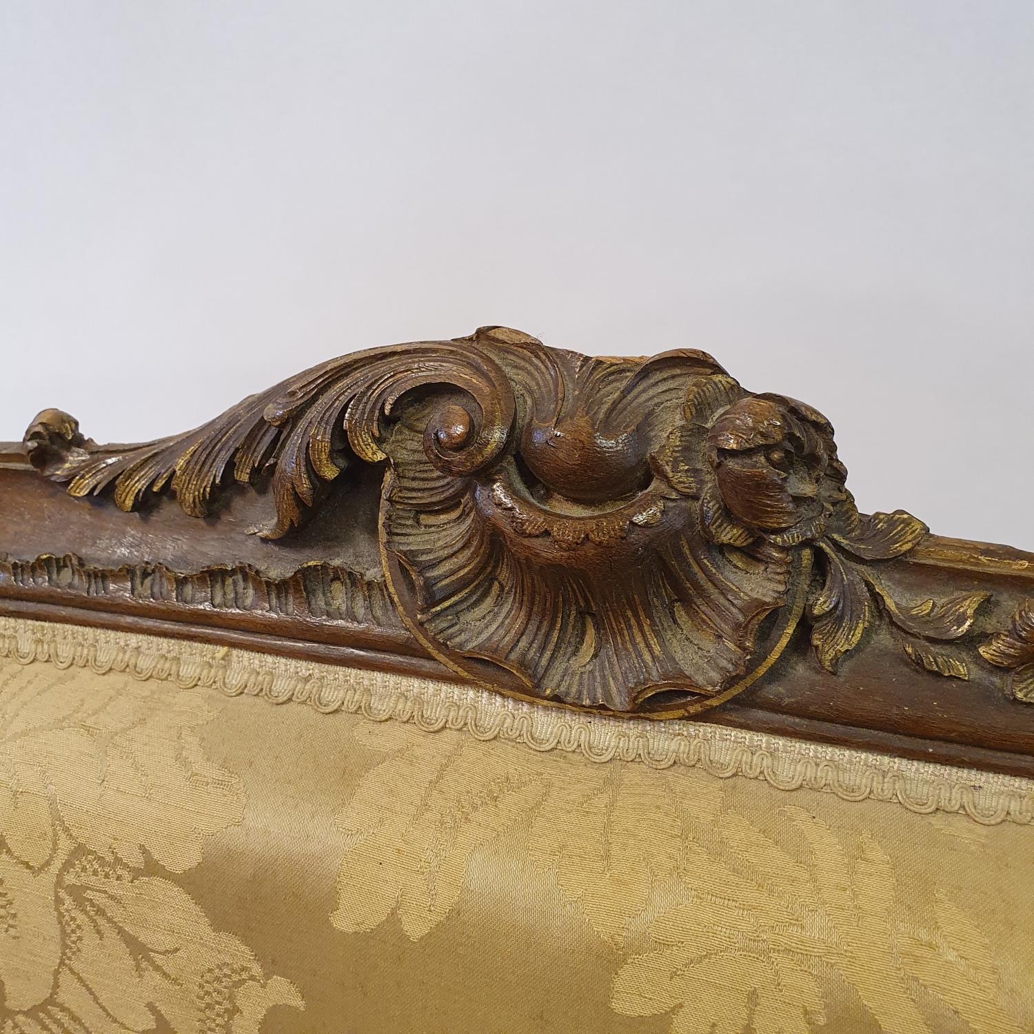 A Continental walnut settee, 130 cm wide - Image 3 of 4