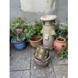 A stoneware chimney pot, 90 cm high, and five garden planters (6)