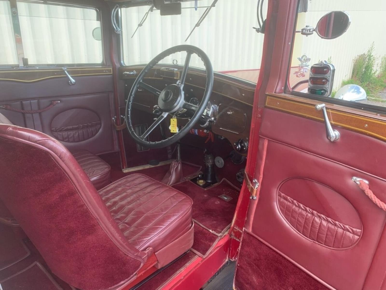 1933 Morris Isis 17.7hp Coupé Registration number MU 6842 Chassis number 6027 Engine number - Image 14 of 44