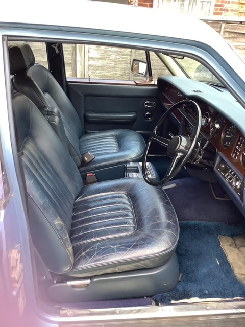 1981 Rolls-Royce Silver Spirit Registration number KYK 971X V5C MOT expires 18th October 2021 - Image 32 of 42