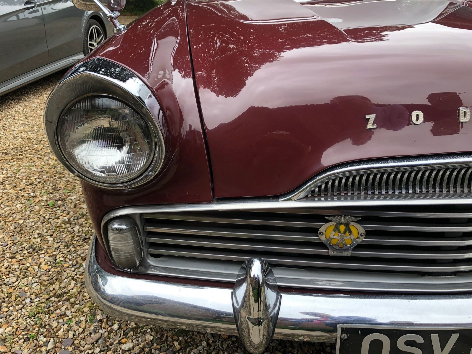 1960 Ford Zodiac Registration number OSV 679 Chassis number 206E306134 Maroon over grey Vinyl and - Image 35 of 70